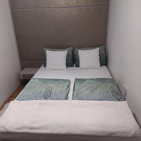 Carmen Deluxe Daire Novi Sad Dış mekan fotoğraf